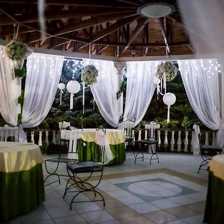 Acwador Otel Pleszew Dış mekan fotoğraf