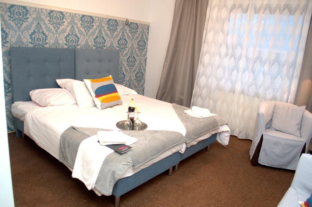 Acwador Otel Pleszew Dış mekan fotoğraf