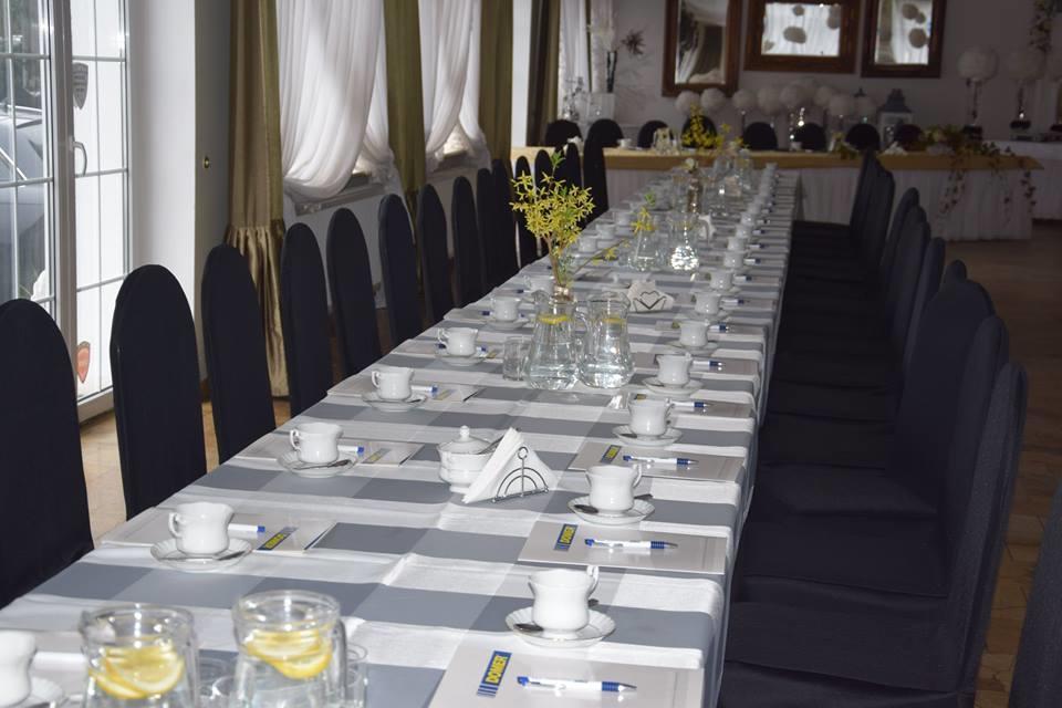 Acwador Otel Pleszew Dış mekan fotoğraf